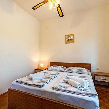 By The Sea Tri Zala, Korcula - 9237