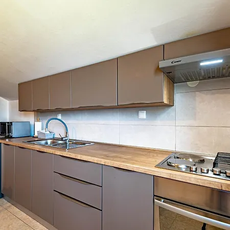 By The Sea Tri Zala, Korcula - 9237 Apartment *