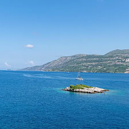 By The Sea Tri Zala, Korcula - 9237