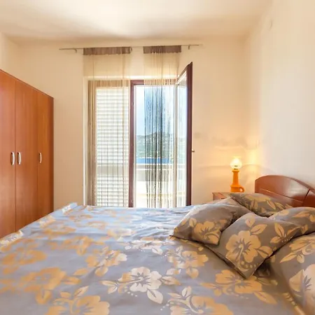By The Sea Tri Zala, Korcula - 4346 アパート Žrnovo