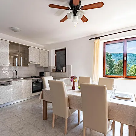 By The Sea Tri Zala, Korcula - 9237 *