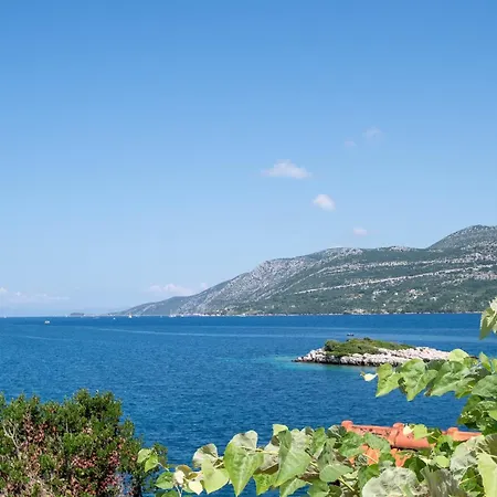 By The Sea Tri Zala, Korcula - 9237