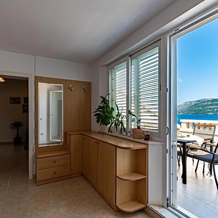 By The Sea Tri Zala, Korcula - 9237