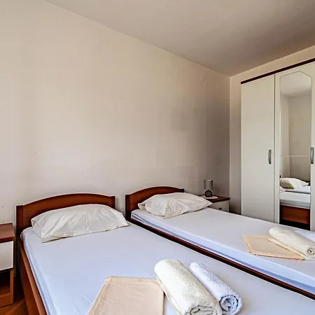 By The Sea Tri Zala, Korcula - 9237 * Zrnovo