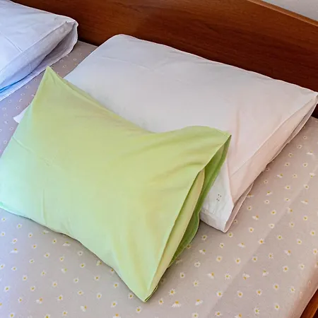 By The Sea Tri Zala, Korcula - 9237 *